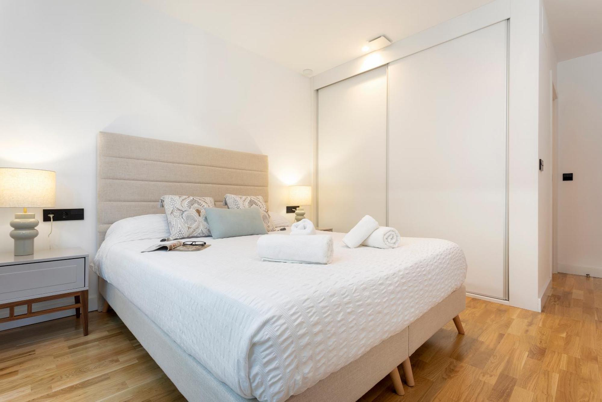 Malagueta Beach Front Luxury Apartment By Rent Me Málaga Eksteriør billede